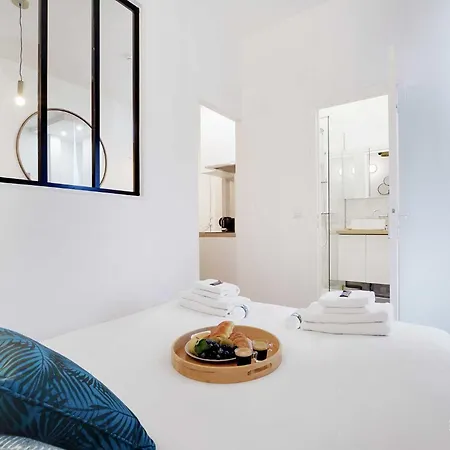 Chic Parisian Retreat Alexandre Dumas 2c Appartement *