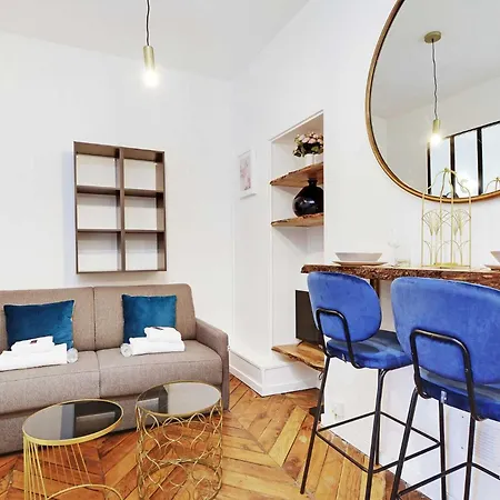 Chic Parisian Retreat Alexandre Dumas 2c Appartement Paris