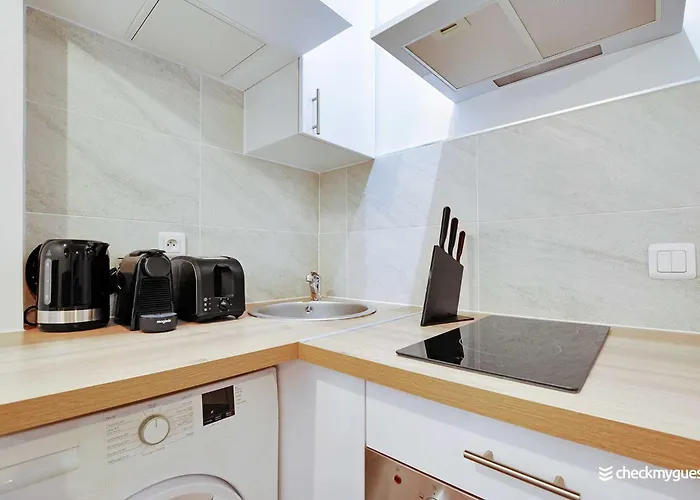 Chic Parisian Retreat Alexandre Dumas 2c