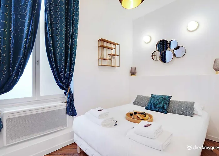 Chic Parisian Retreat Alexandre Dumas 2c
